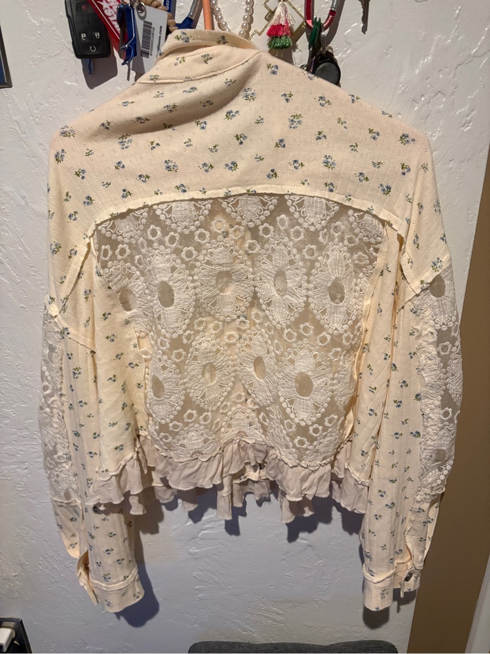 POL Cream Floral Lace-Panel Button Jacket - Picture 2 of 3